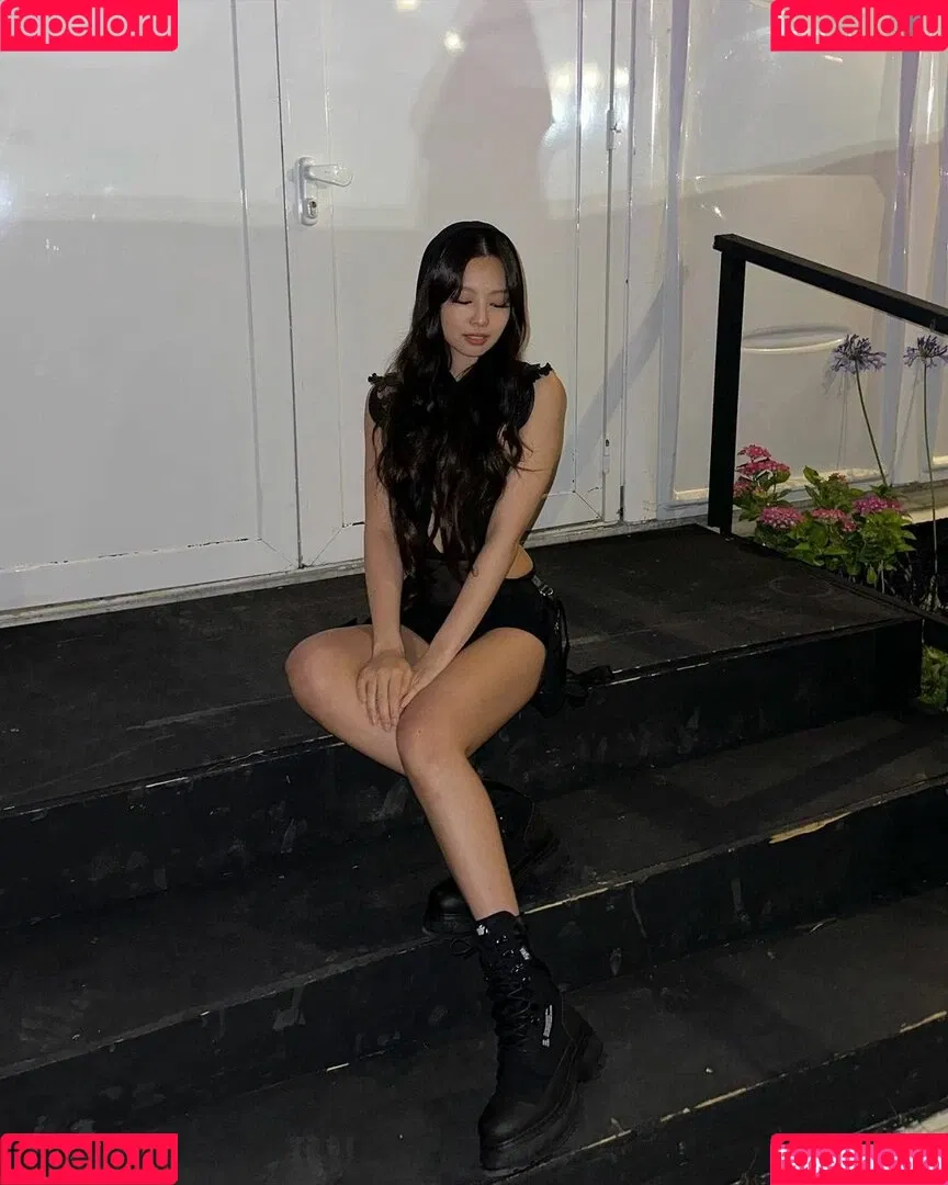 Jennie | BLΛƆKPIИK Onlyfans Photo Gallery 