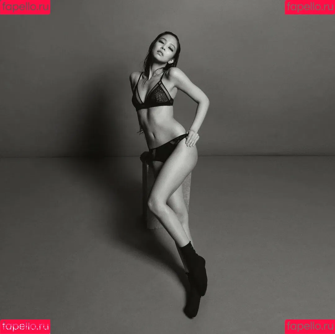 Jennie | BLΛƆKPIИK Onlyfans Photo Gallery 