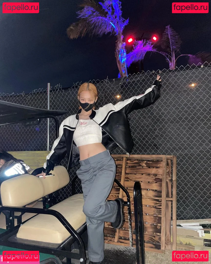 Jennie | BLΛƆKPIИK Onlyfans Photo Gallery 