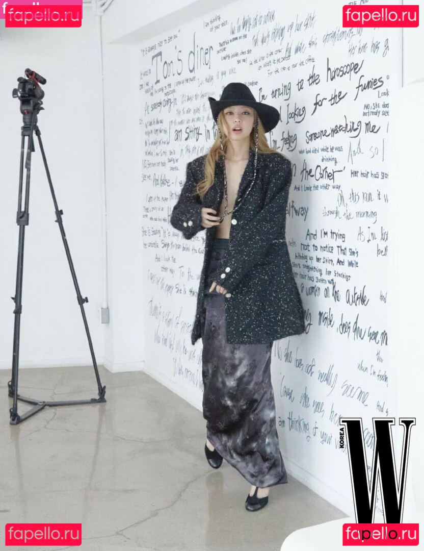 Jennie | BLΛƆKPIИK Onlyfans Photo Gallery 