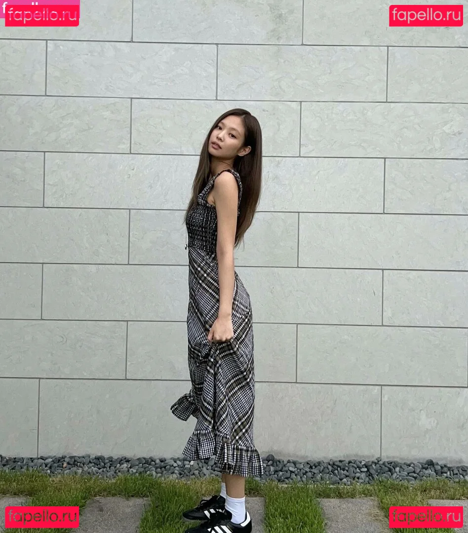 Jennie | BLΛƆKPIИK Onlyfans Photo Gallery 