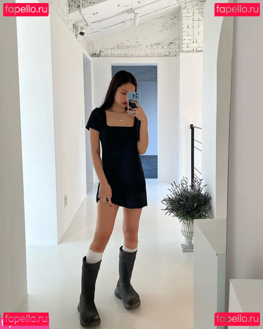 Jennie | BLΛƆKPIИK Onlyfans Photo Gallery 