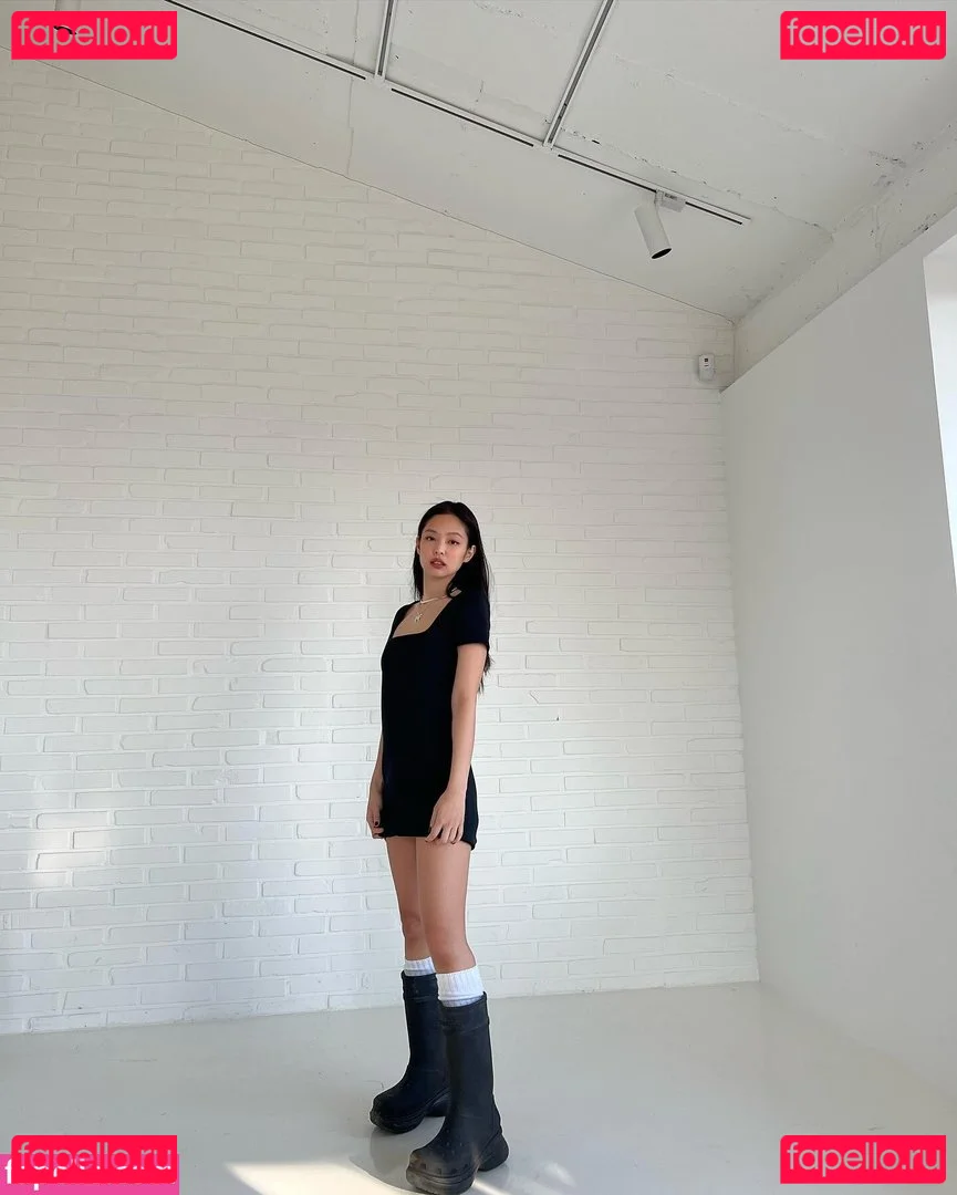 Jennie | BLΛƆKPIИK Onlyfans Photo Gallery 
