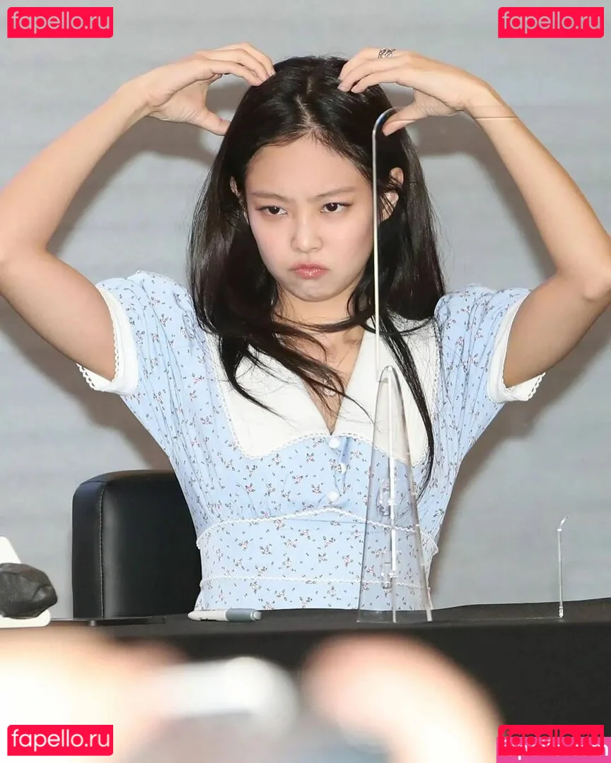 Jennie | BLΛƆKPIИK Onlyfans Photo Gallery 