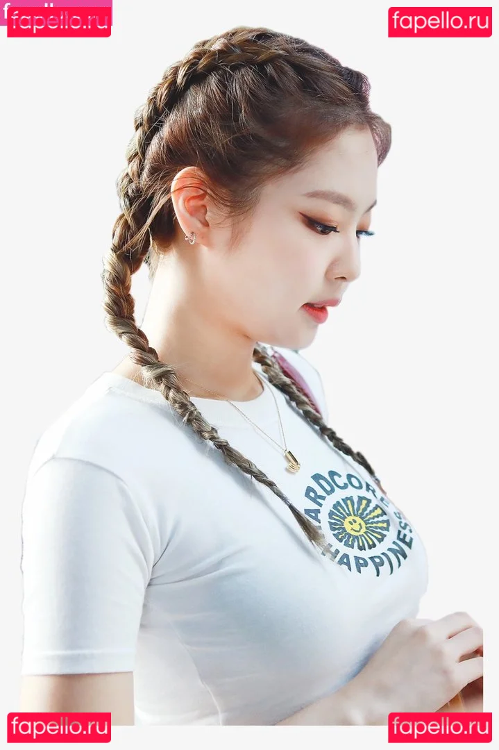 Jennie | BLΛƆKPIИK Onlyfans Photo Gallery 