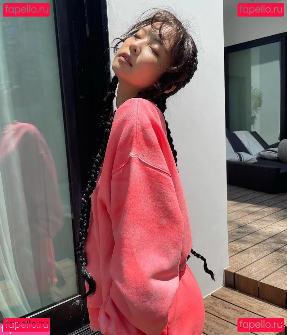 Jennie | BLΛƆKPIИK Onlyfans Photo Gallery 