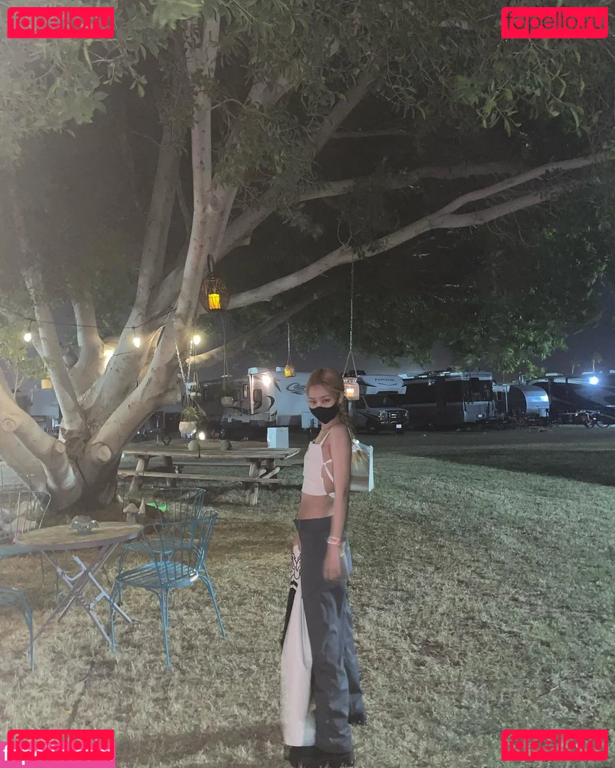 Jennie | BLΛƆKPIИK Onlyfans Photo Gallery 