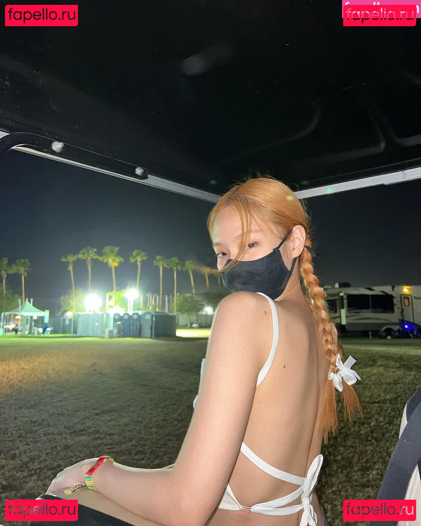 Jennie | BLΛƆKPIИK Onlyfans Photo Gallery 