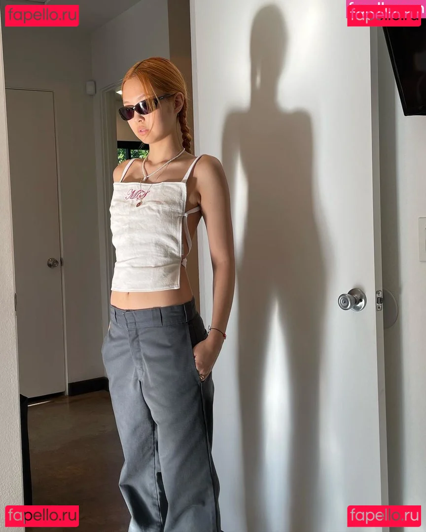 Jennie | BLΛƆKPIИK Onlyfans Photo Gallery 