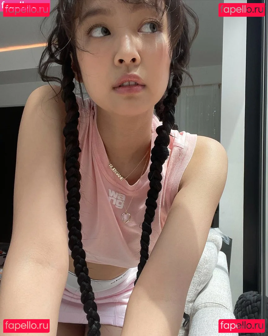 Jennie | BLΛƆKPIИK Onlyfans Photo Gallery 