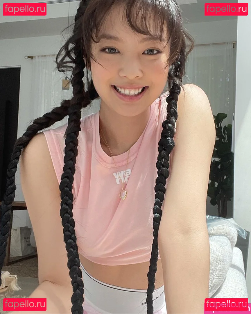Jennie | BLΛƆKPIИK Onlyfans Photo Gallery 