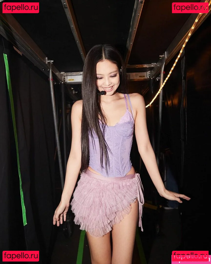 Jennie | BLΛƆKPIИK Onlyfans Photo Gallery 