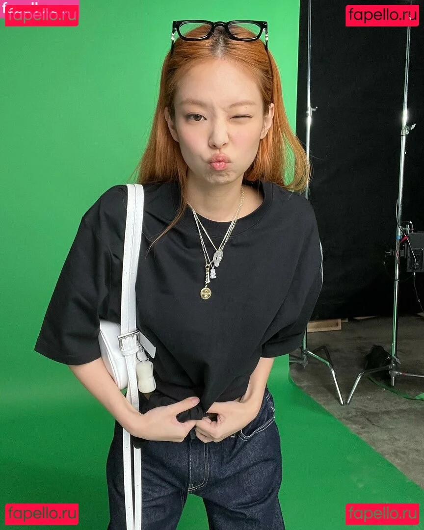 Jennie | BLΛƆKPIИK Onlyfans Photo Gallery 