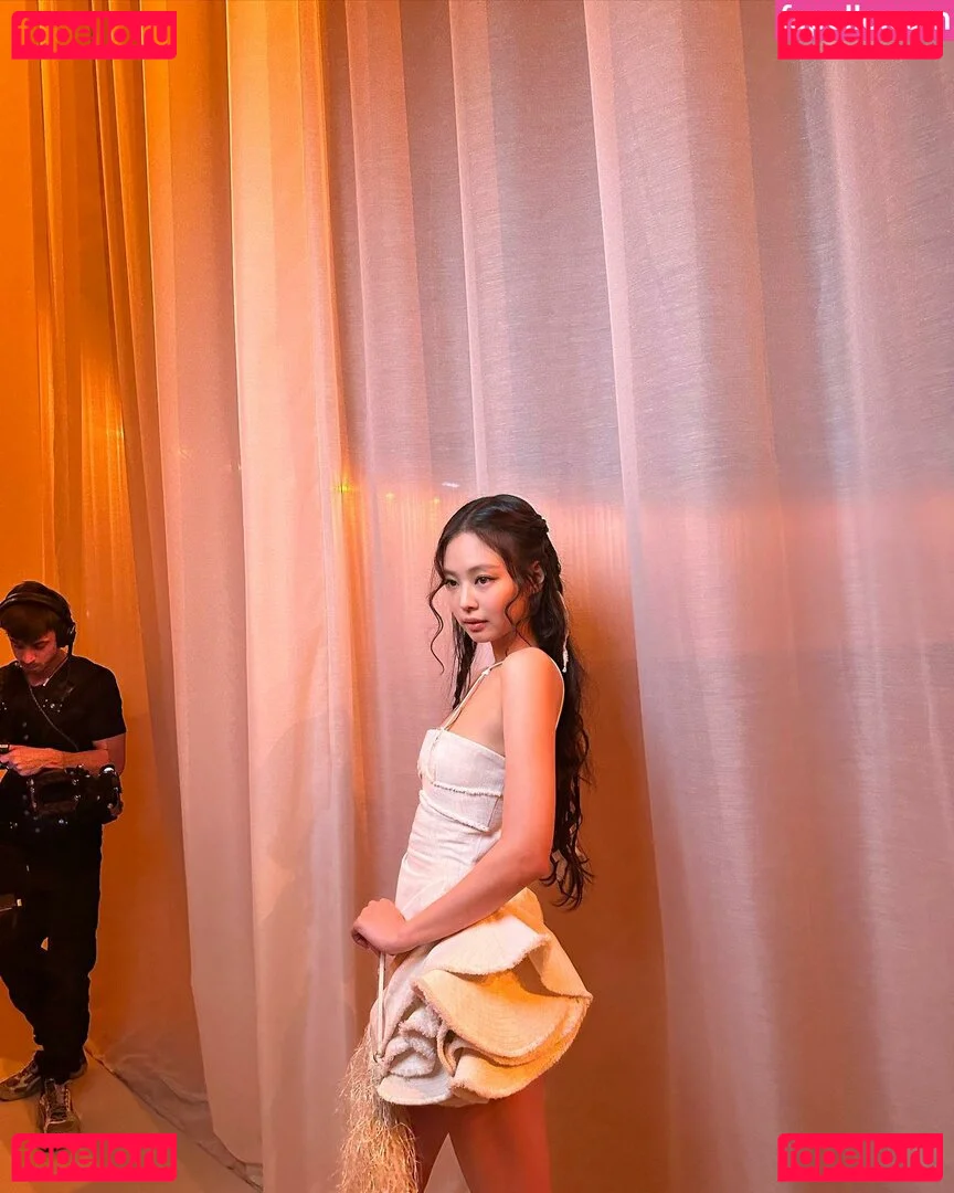 Jennie | BLΛƆKPIИK Onlyfans Photo Gallery 