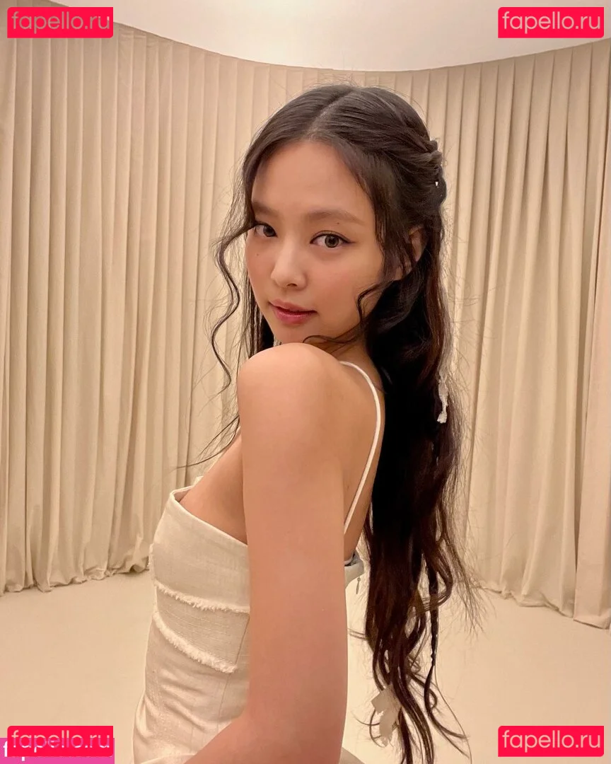 Jennie | BLΛƆKPIИK Onlyfans Photo Gallery 