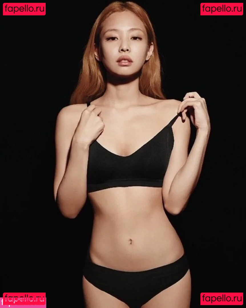 Jennie | BLΛƆKPIИK Onlyfans Photo Gallery 