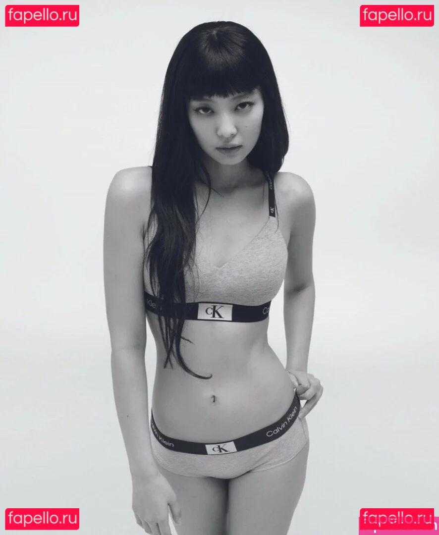 Jennie | BLΛƆKPIИK Onlyfans Photo Gallery 