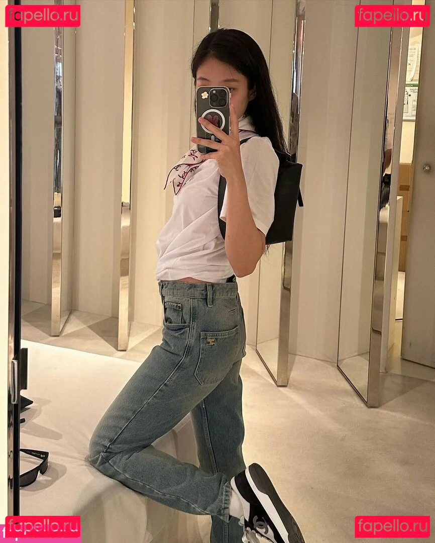 Jennie | BLΛƆKPIИK Onlyfans Photo Gallery 