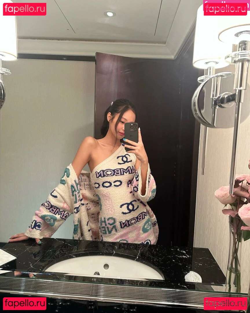 Jennie | BLΛƆKPIИK Onlyfans Photo Gallery 