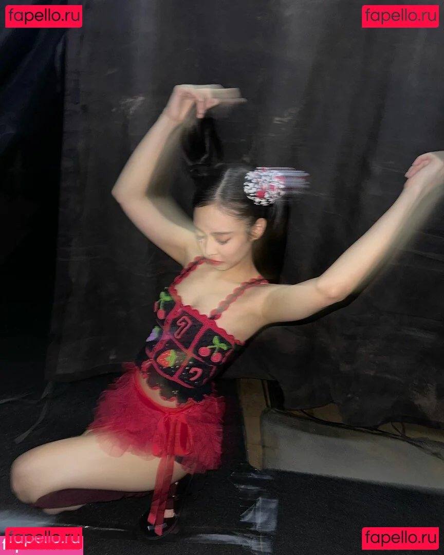 Jennie | BLΛƆKPIИK Onlyfans Photo Gallery 