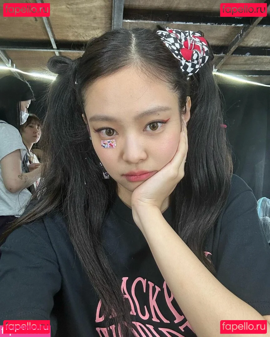 Jennie | BLΛƆKPIИK Onlyfans Photo Gallery 