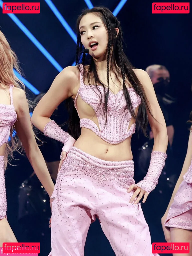 Jennie | BLΛƆKPIИK Onlyfans Photo Gallery 