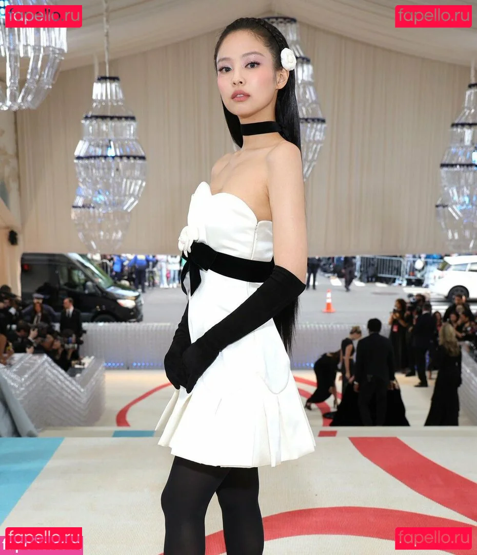 Jennie | BLΛƆKPIИK Onlyfans Photo Gallery 