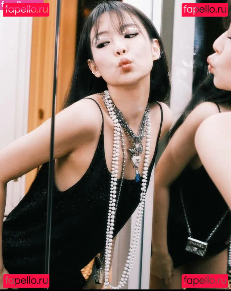 Jennie | BLΛƆKPIИK Onlyfans Photo Gallery 