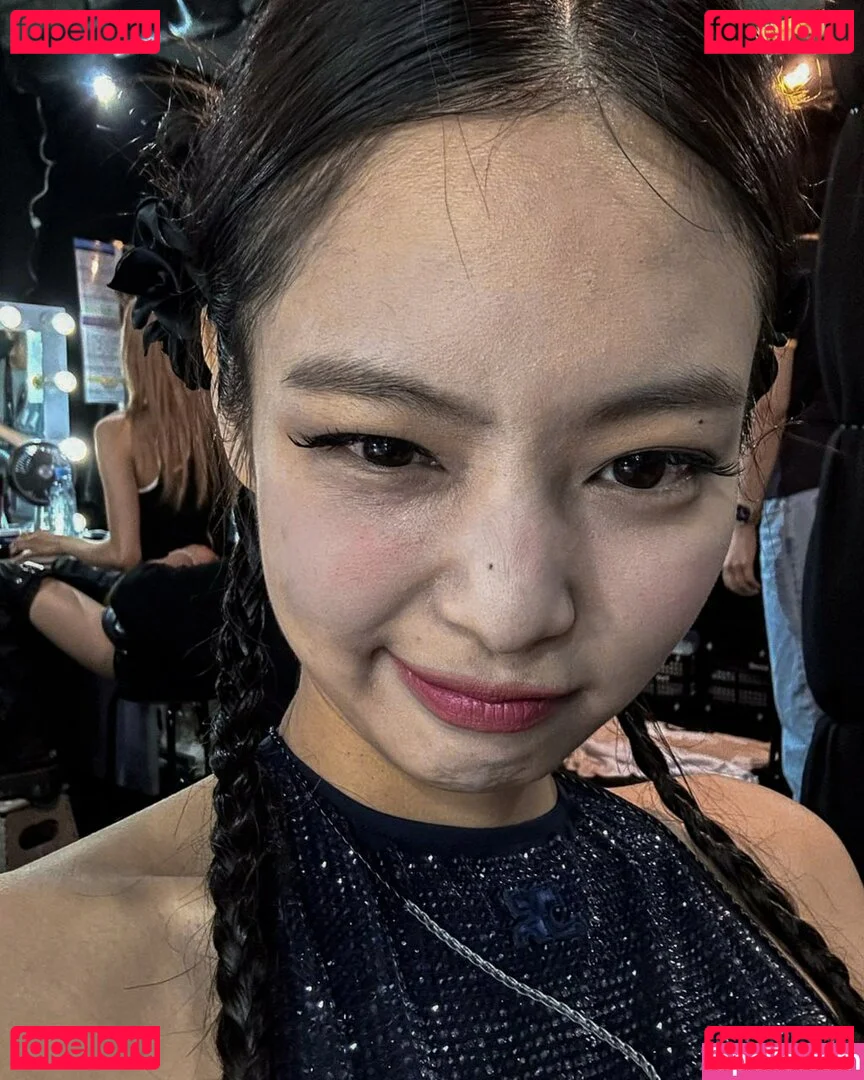 Jennie | BLΛƆKPIИK Onlyfans Photo Gallery 