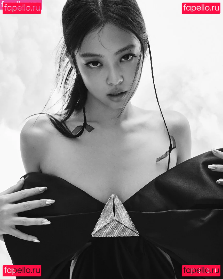 Jennie | BLΛƆKPIИK Onlyfans Photo Gallery 
