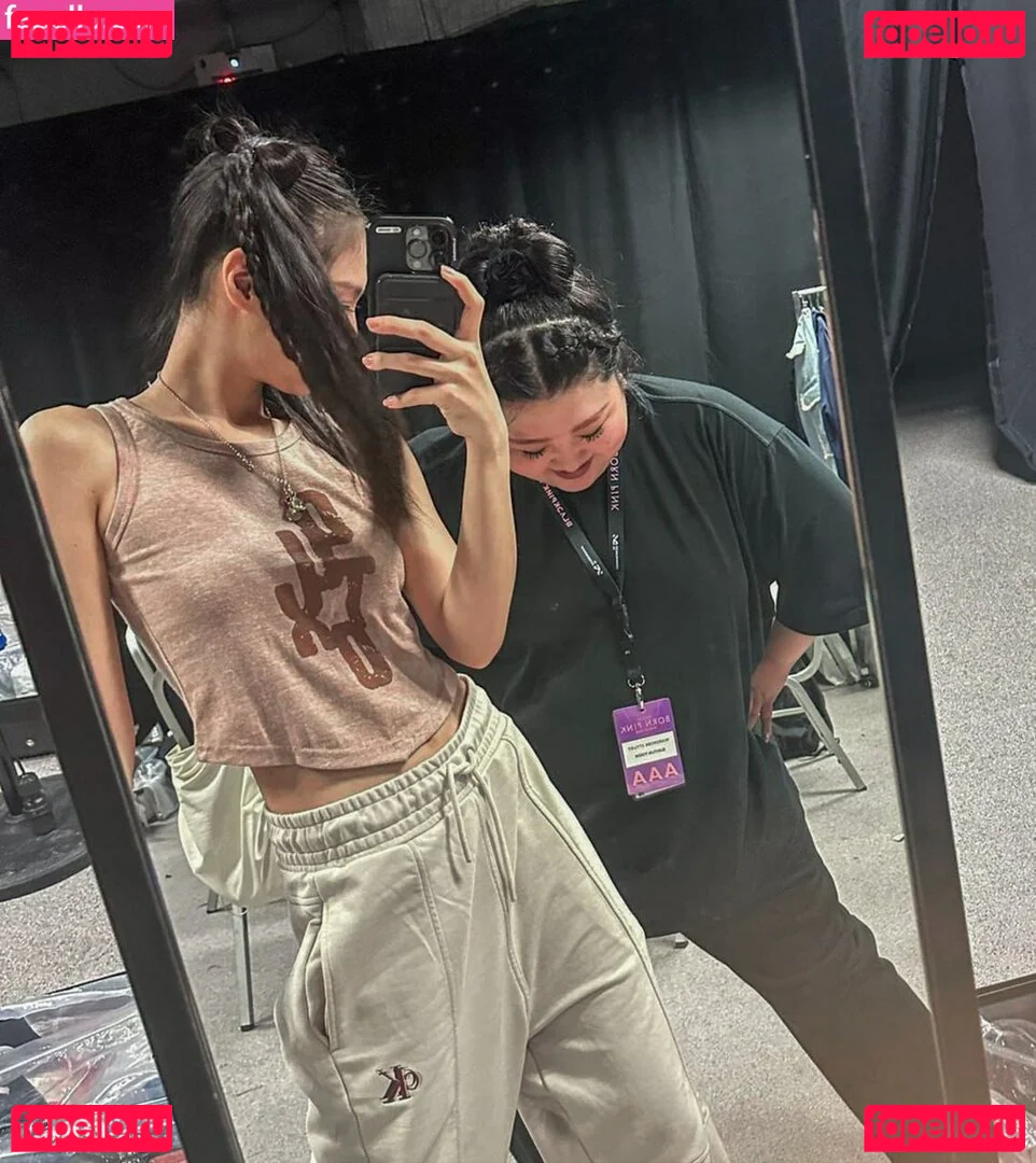 Jennie | BLΛƆKPIИK Onlyfans Photo Gallery 