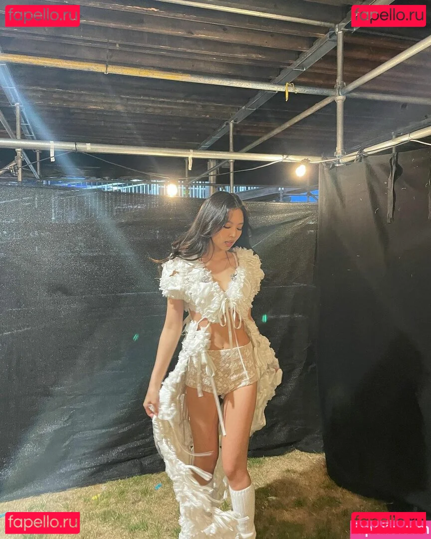 Jennie | BLΛƆKPIИK Onlyfans Photo Gallery 