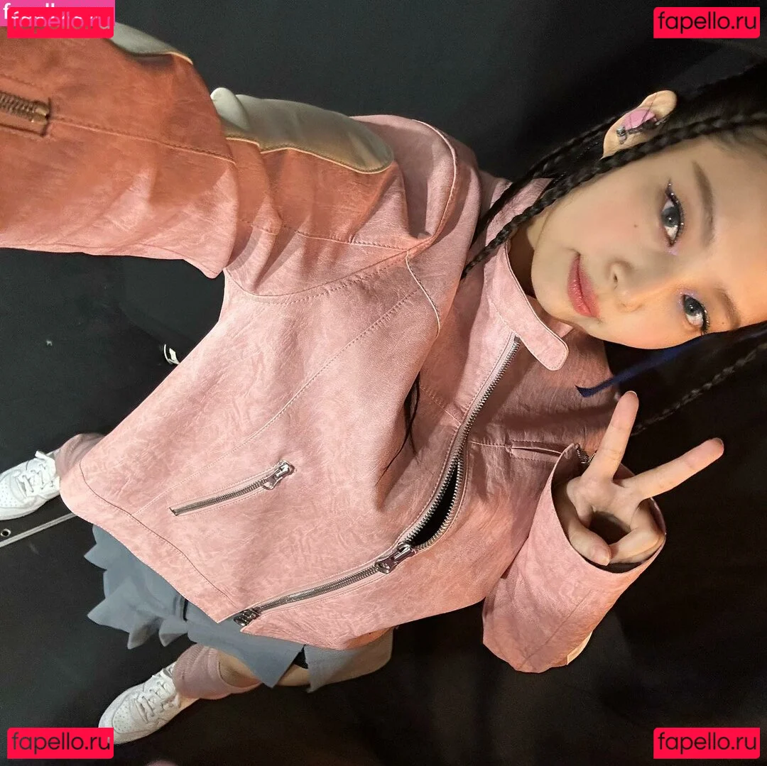 Jennie | BLΛƆKPIИK Onlyfans Photo Gallery 