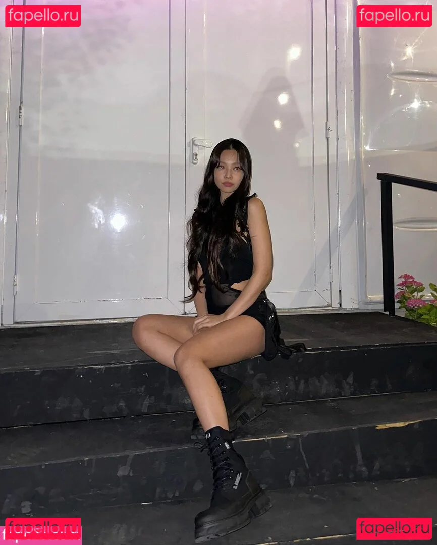 Jennie | BLΛƆKPIИK Onlyfans Photo Gallery 