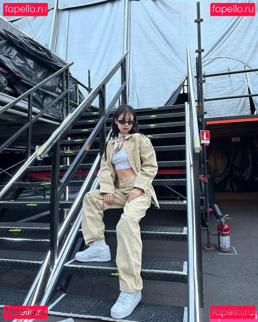 Jennie | BLΛƆKPIИK Onlyfans Photo Gallery 