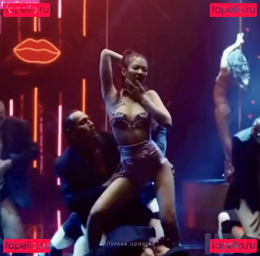 Jennie | BLΛƆKPIИK Onlyfans Photo Gallery 