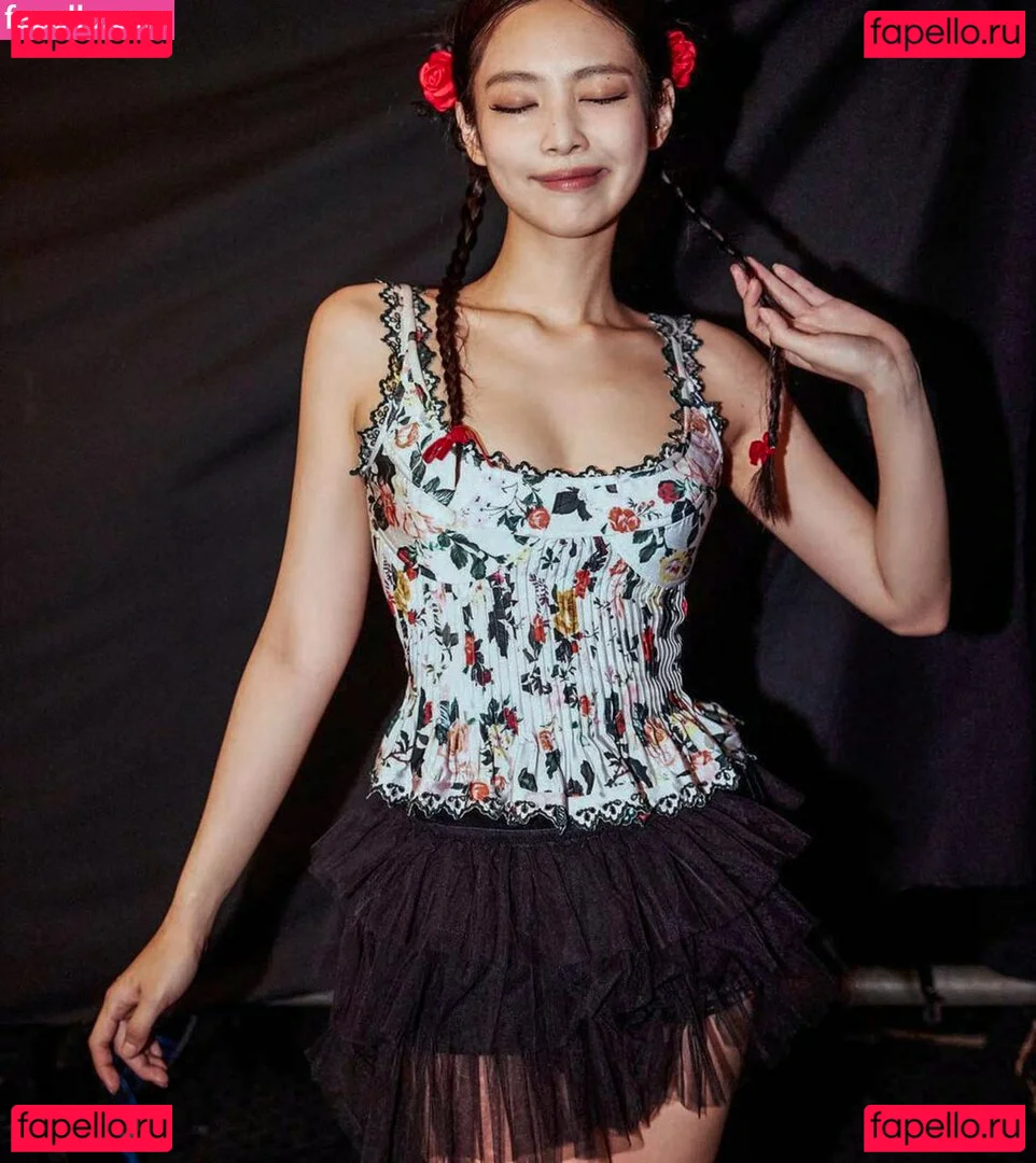 Jennie | BLΛƆKPIИK Onlyfans Photo Gallery 