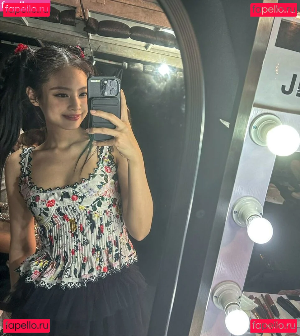 Jennie | BLΛƆKPIИK Onlyfans Photo Gallery 