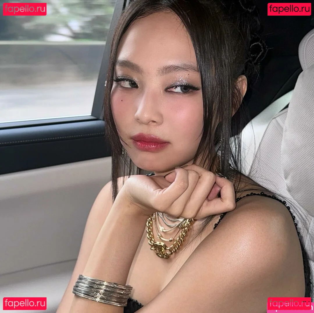 Jennie | BLΛƆKPIИK Onlyfans Photo Gallery 