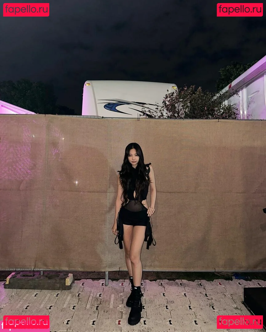 Jennie | BLΛƆKPIИK Onlyfans Photo Gallery 
