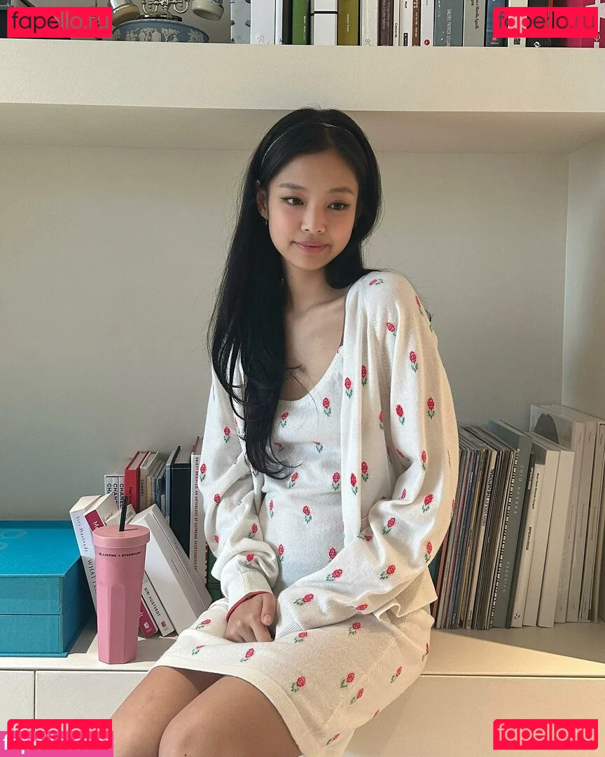 Jennie | BLΛƆKPIИK Onlyfans Photo Gallery 