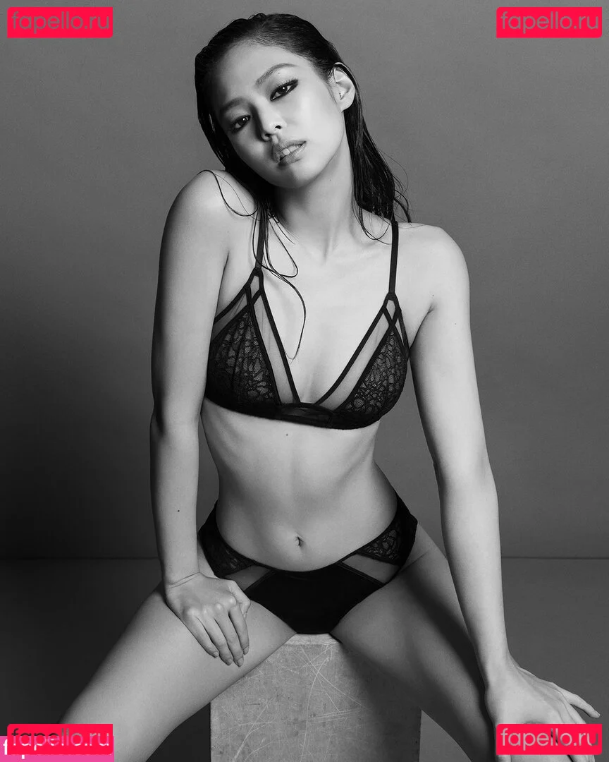 Jennie | BLΛƆKPIИK Onlyfans Photo Gallery 