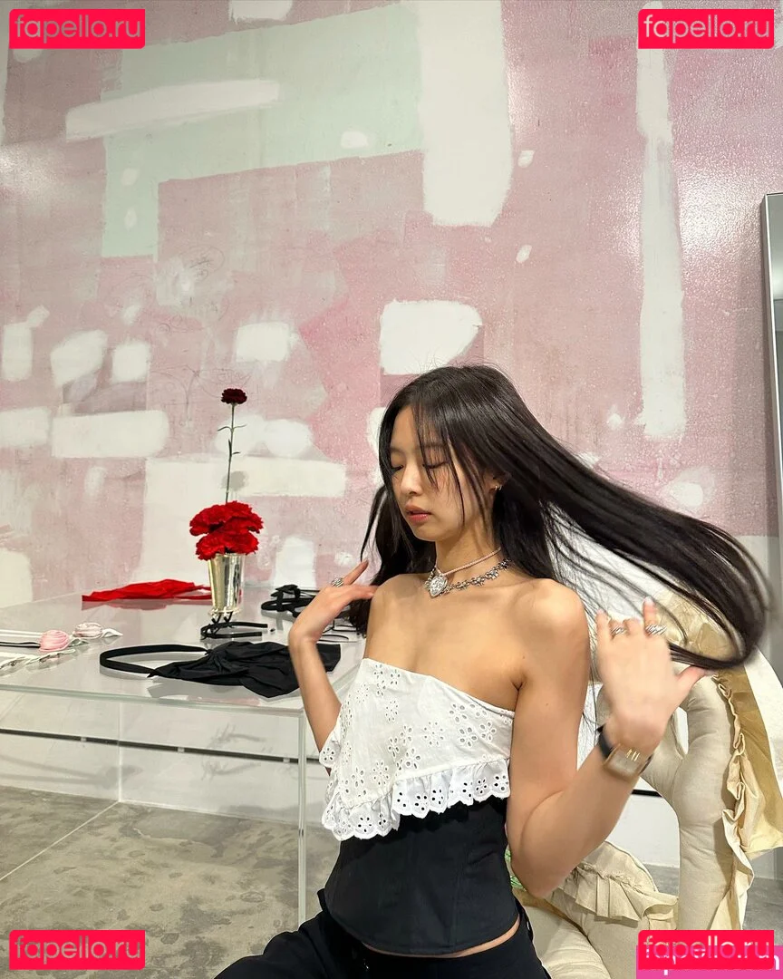 Jennie | BLΛƆKPIИK Onlyfans Photo Gallery 