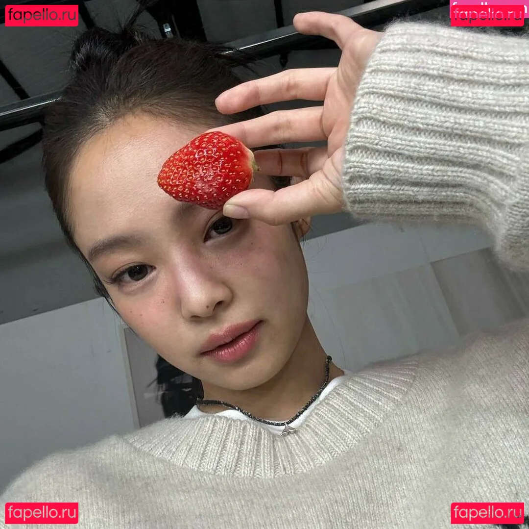 Jennie | BLΛƆKPIИK Onlyfans Photo Gallery 
