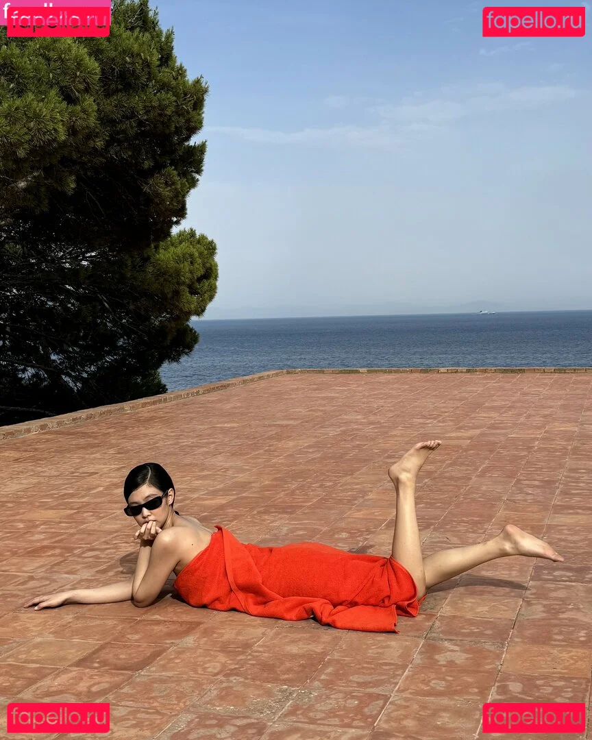 Jennie | BLΛƆKPIИK Onlyfans Photo Gallery 