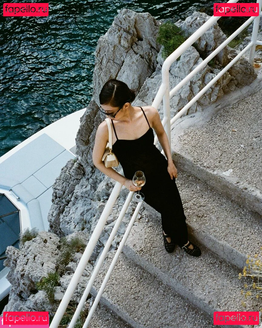 Jennie | BLΛƆKPIИK Onlyfans Photo Gallery 