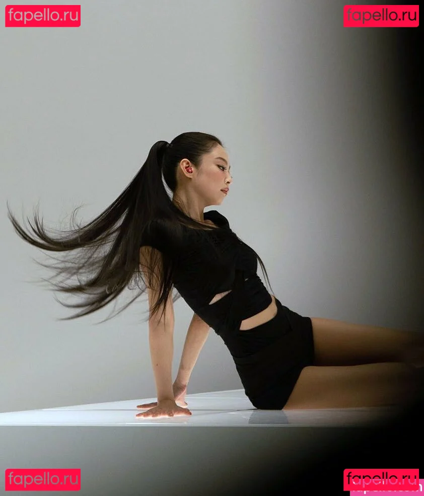 Jennie | BLΛƆKPIИK Onlyfans Photo Gallery 