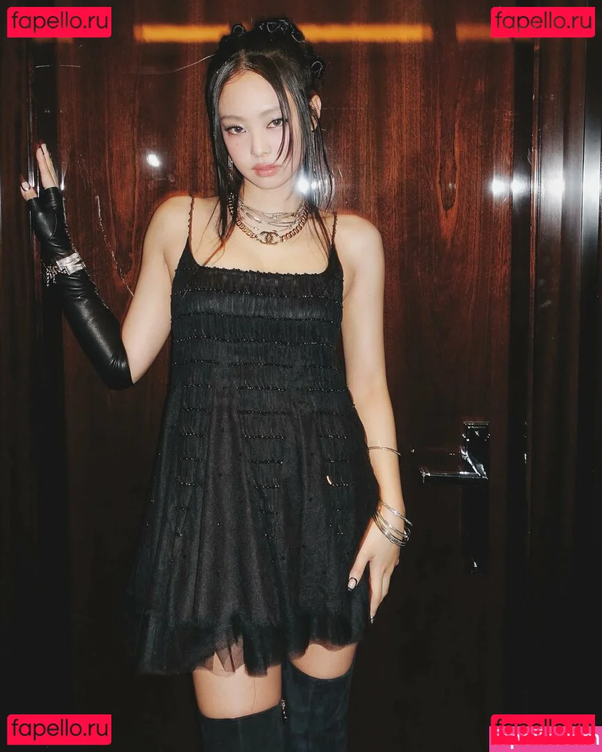 Jennie | BLΛƆKPIИK Onlyfans Photo Gallery 