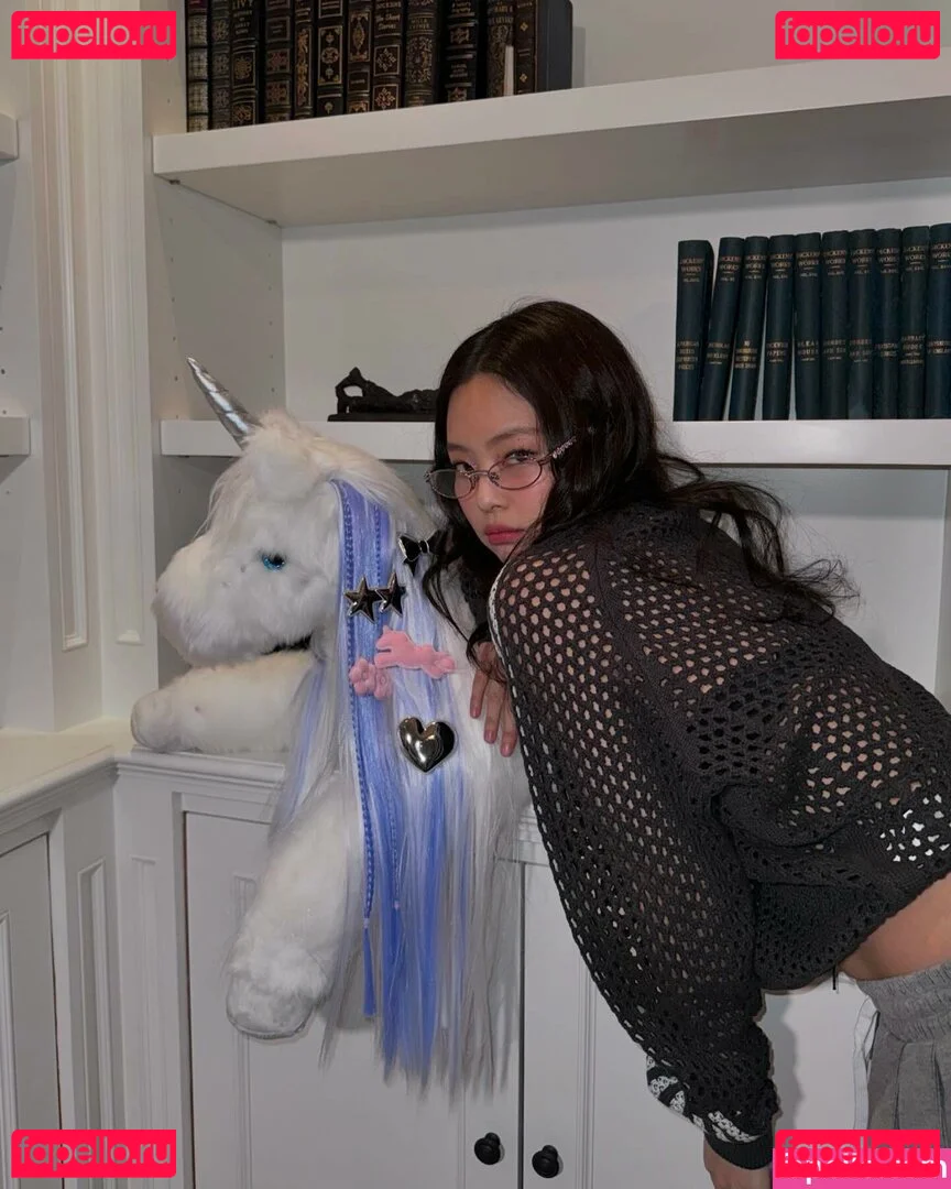 Jennie | BLΛƆKPIИK Onlyfans Photo Gallery 