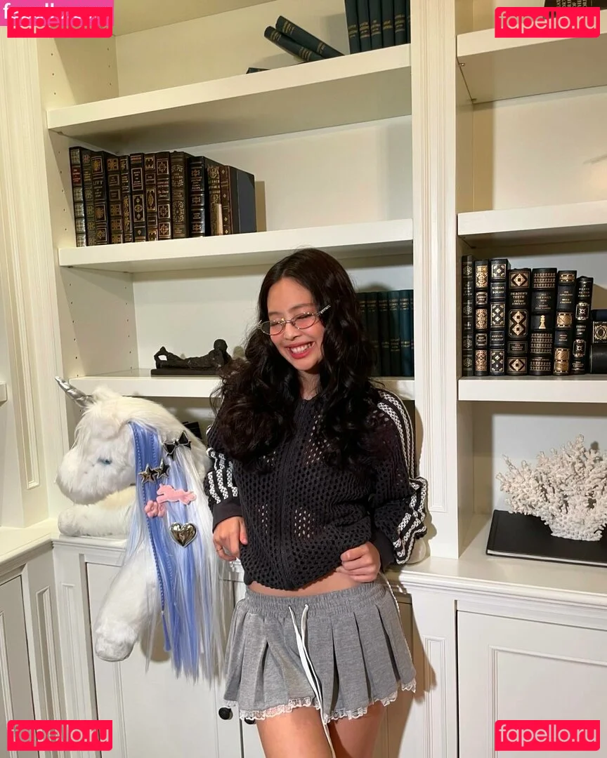 Jennie | BLΛƆKPIИK Onlyfans Photo Gallery 